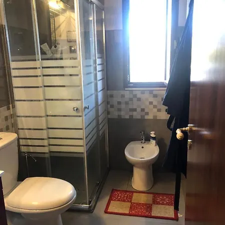 Due Palme - Vicino Giardini Naxos - *