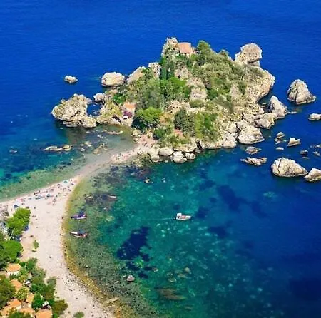 Due Palme - Vicino Giardini Naxos - * Calatabiano