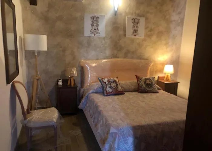 Due Palme - Vicino Giardini Naxos - Casa vacanze Calatabiano